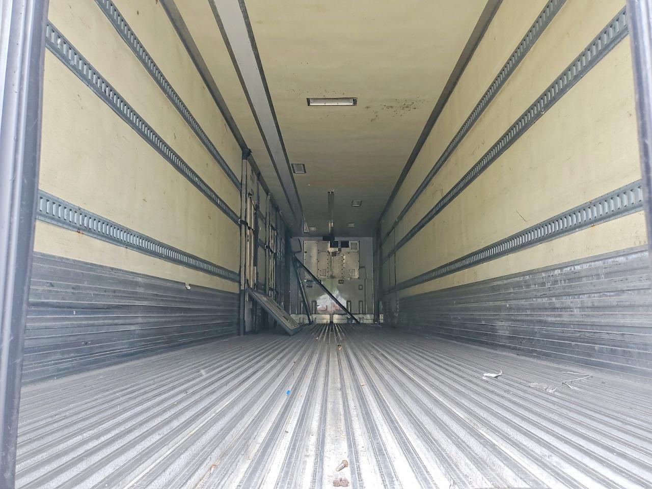 2015 Utility VS2RA Refrigerated Van Trailer