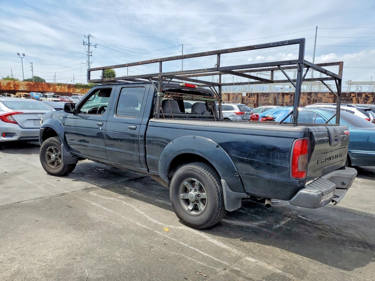 2004 Nissan Frontier Crew Cab XE V6