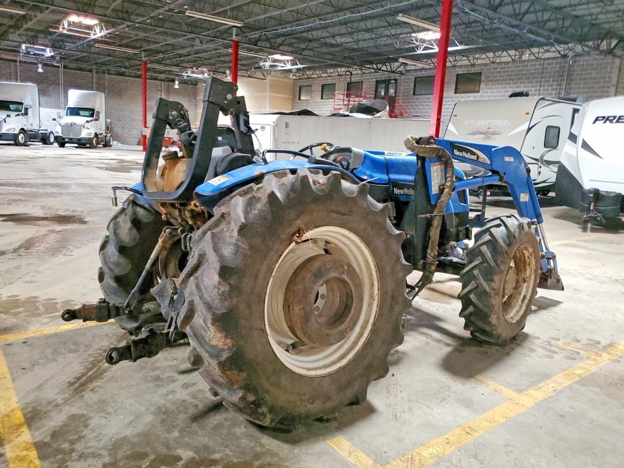2004 Newholland 32LC Tractor