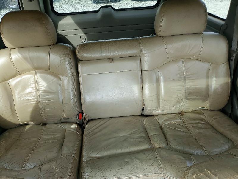 2002 Chevrolet Tahoe C1500