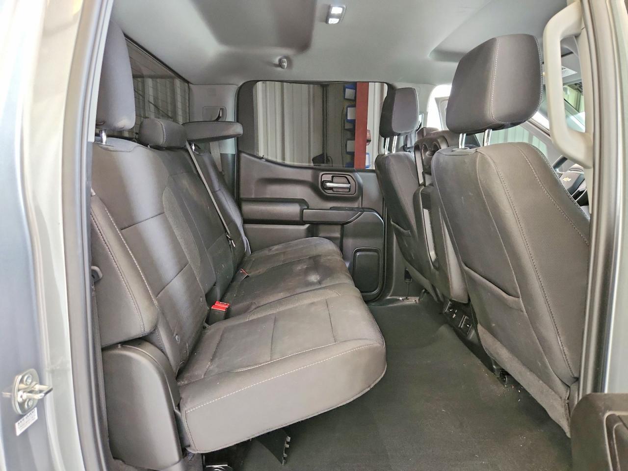 2025 Chevrolet Silverado K1500 Custom