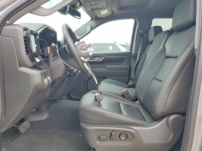 2025 GMC Sierra C1500 SLT