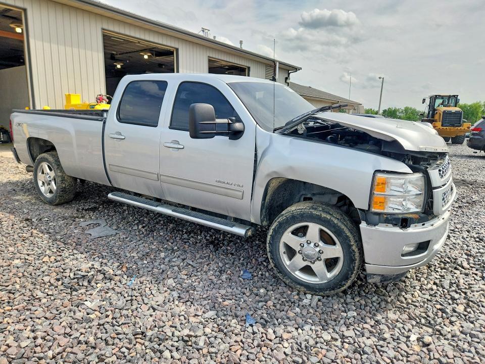 2014 Chevrolet Silverado K3500 lt
