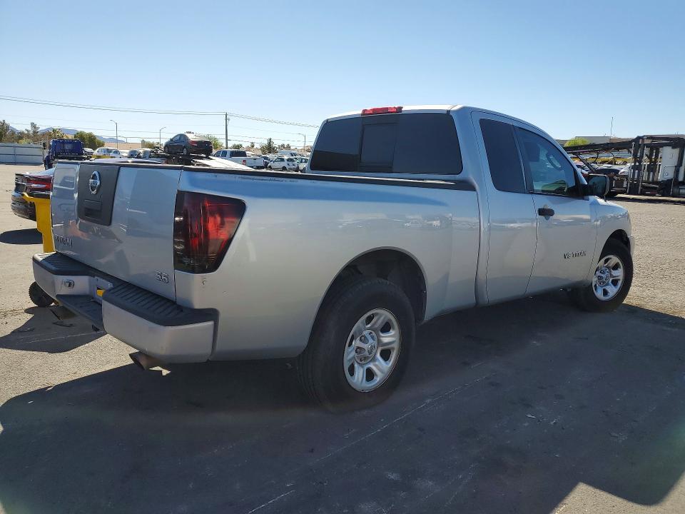 2005 Nissan Titan XE