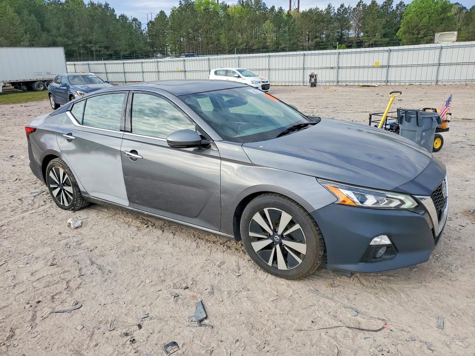 2019 Nissan Altima sl