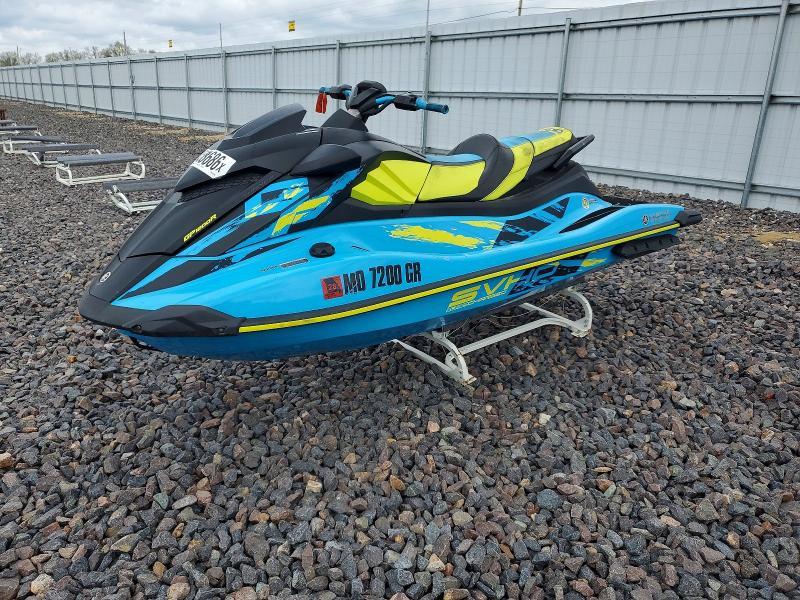 2022 Yamaha Waverun 3