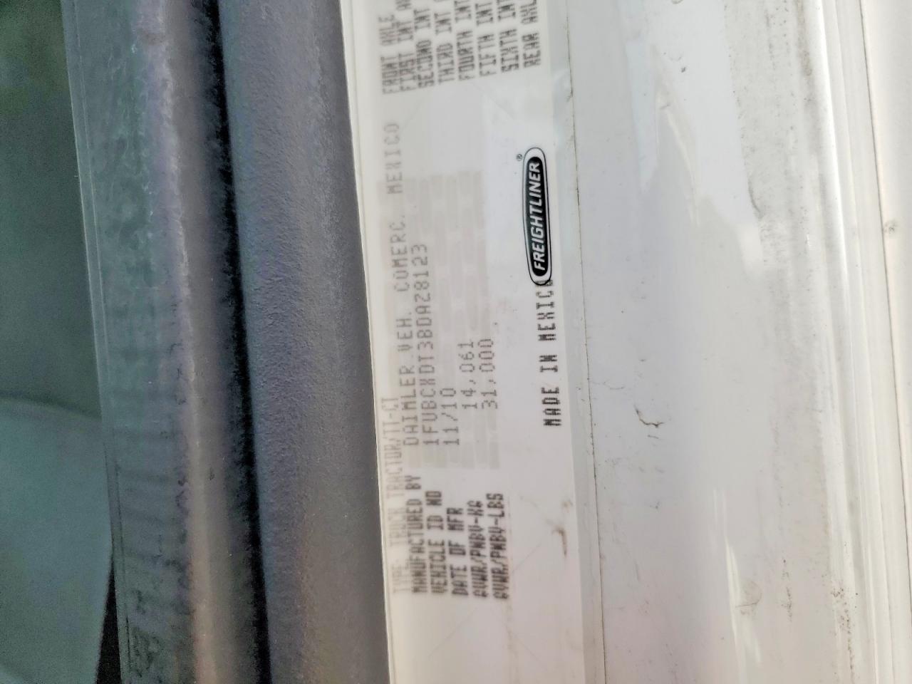 2011 Freightliner M2 106 MED-BOX Truck