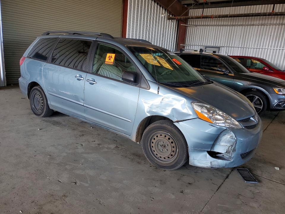2009 Toyota Sienna le 8-passenger
