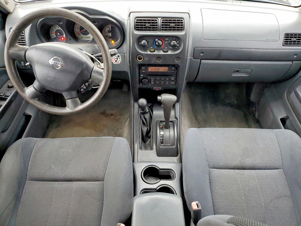 2004 Nissan Frontier Crew Cab XE V6