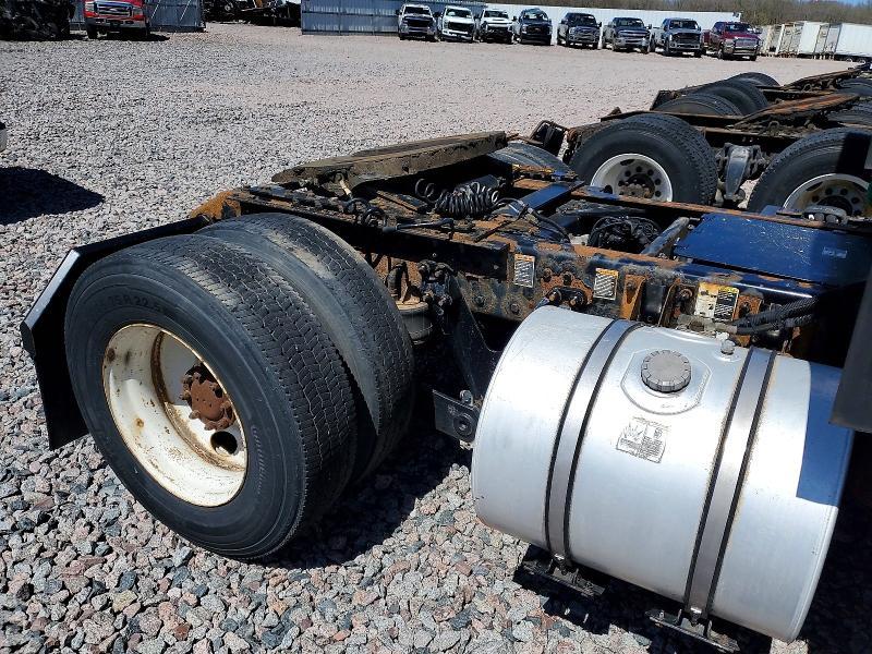 2014 Kenworth T680 Semi Truck