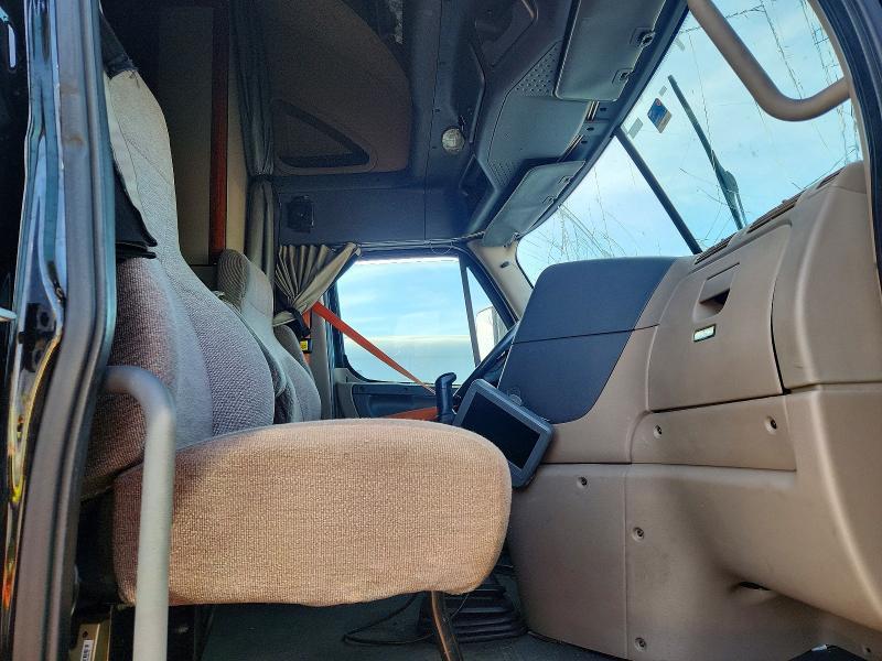 2015 Freightliner Cascadia 125