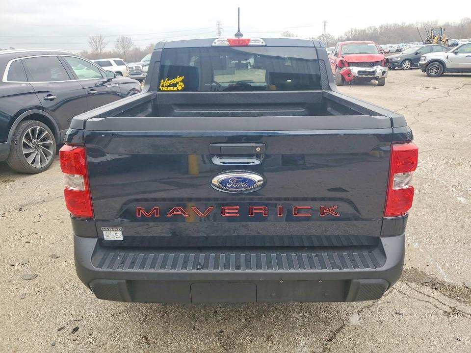 2022 Ford Maverick XL