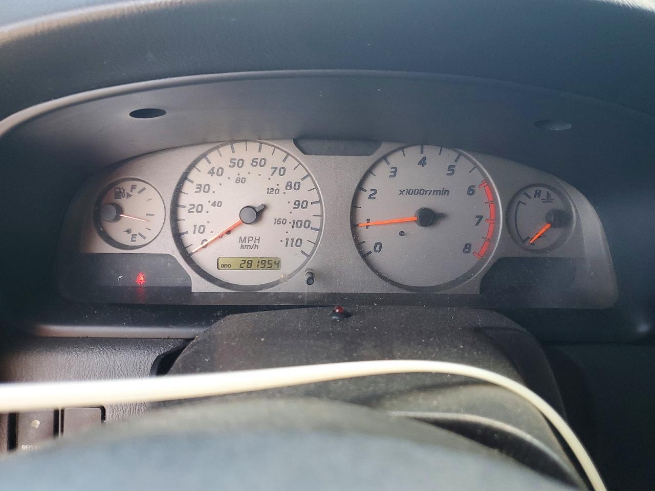 2001 Nissan Frontier SC