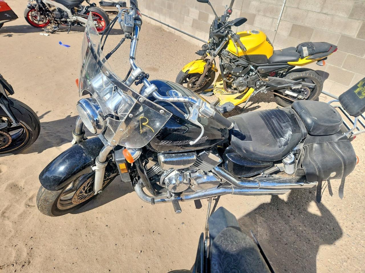 2001 Honda VF750 C