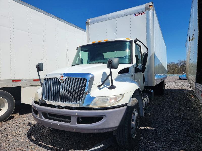 2019 International MV607 BOX Truck