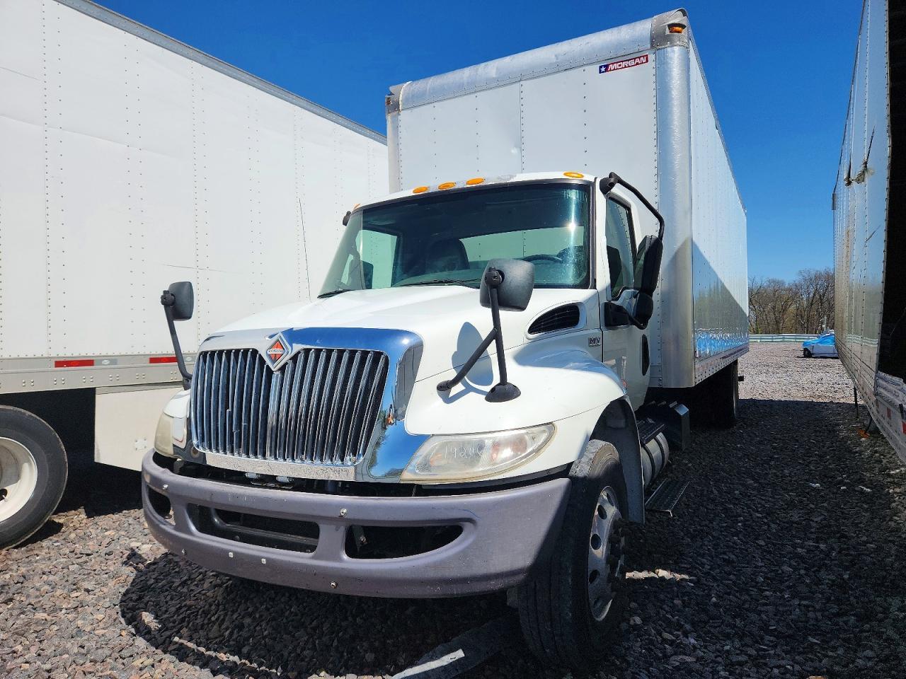 2019 International MV607 BOX Truck