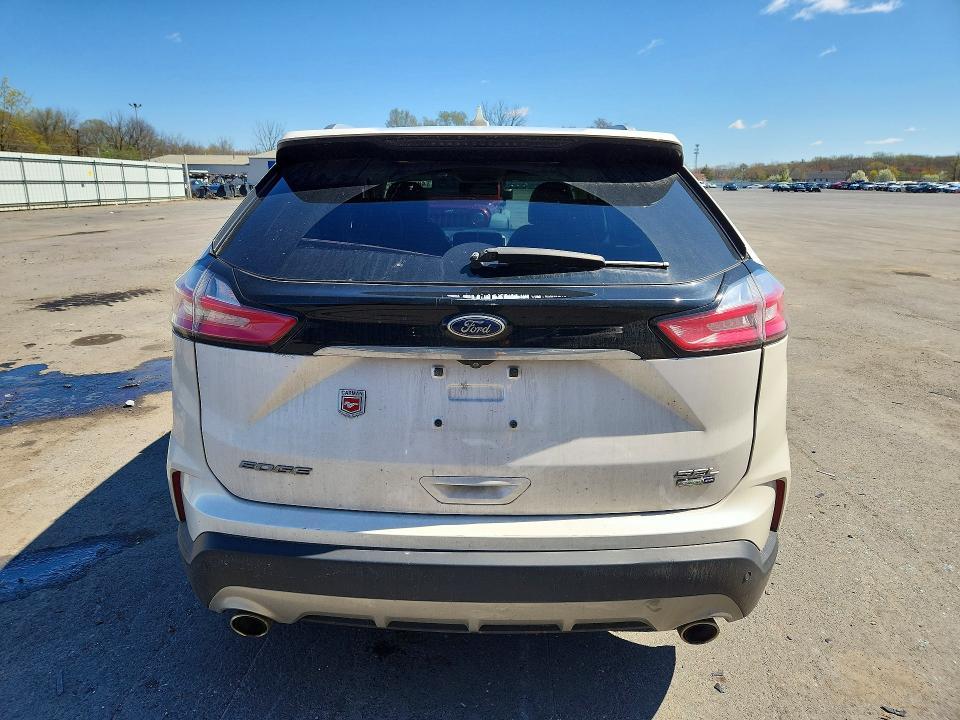 2019 Ford Edge sel