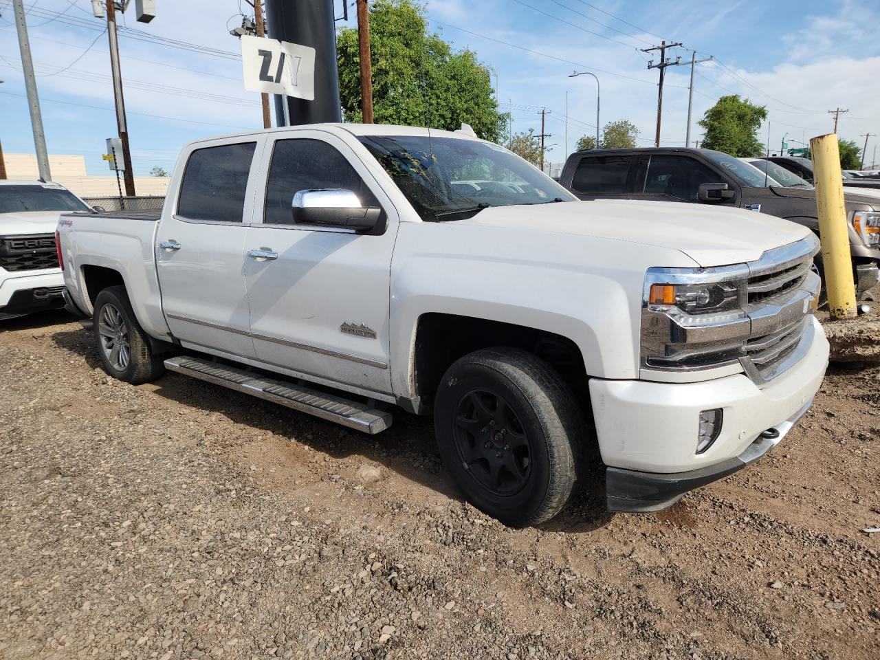 2017 Chevrolet Silverado K1500 High Country