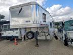 2020 Feathrlite 2020 Featherlite 9821-313D-STD Horse Trailer