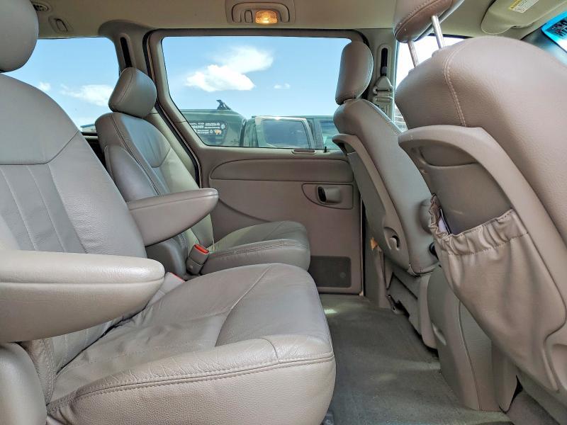 2002 Chrysler Town & Country lxi