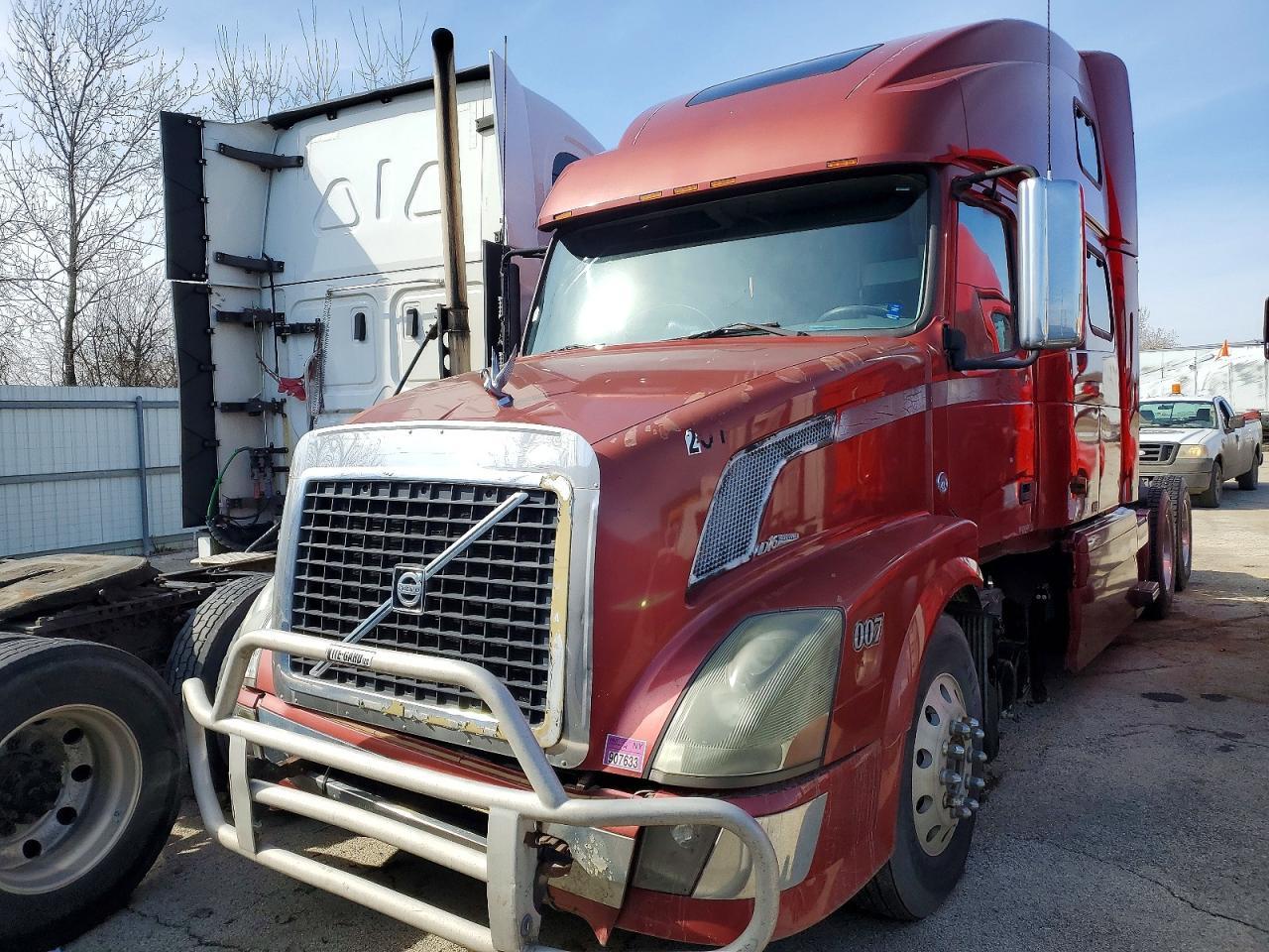 2007 Volvo VNL Semi Truck
