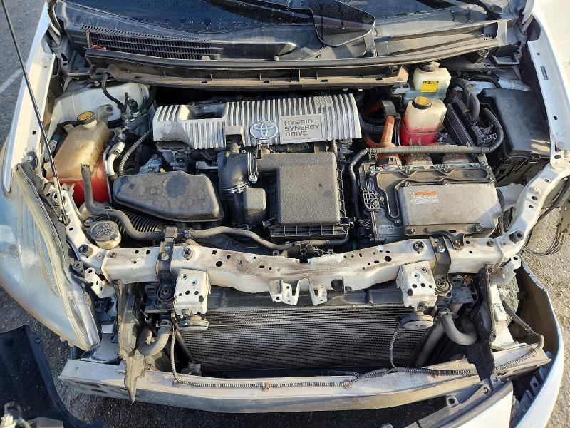 2010 Toyota Prius iii