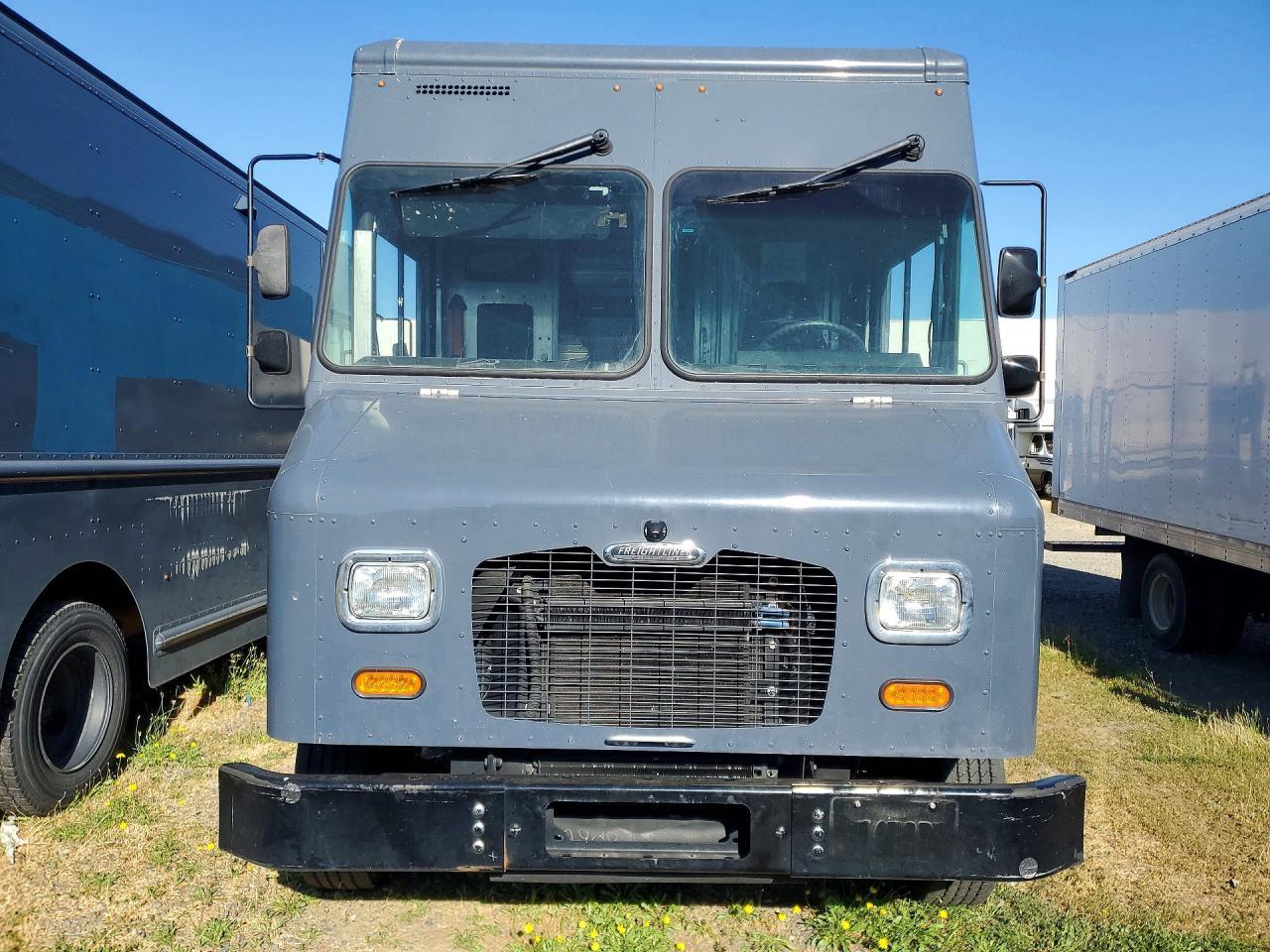 2021 Freightliner Chassis M Line WALK-IN Van