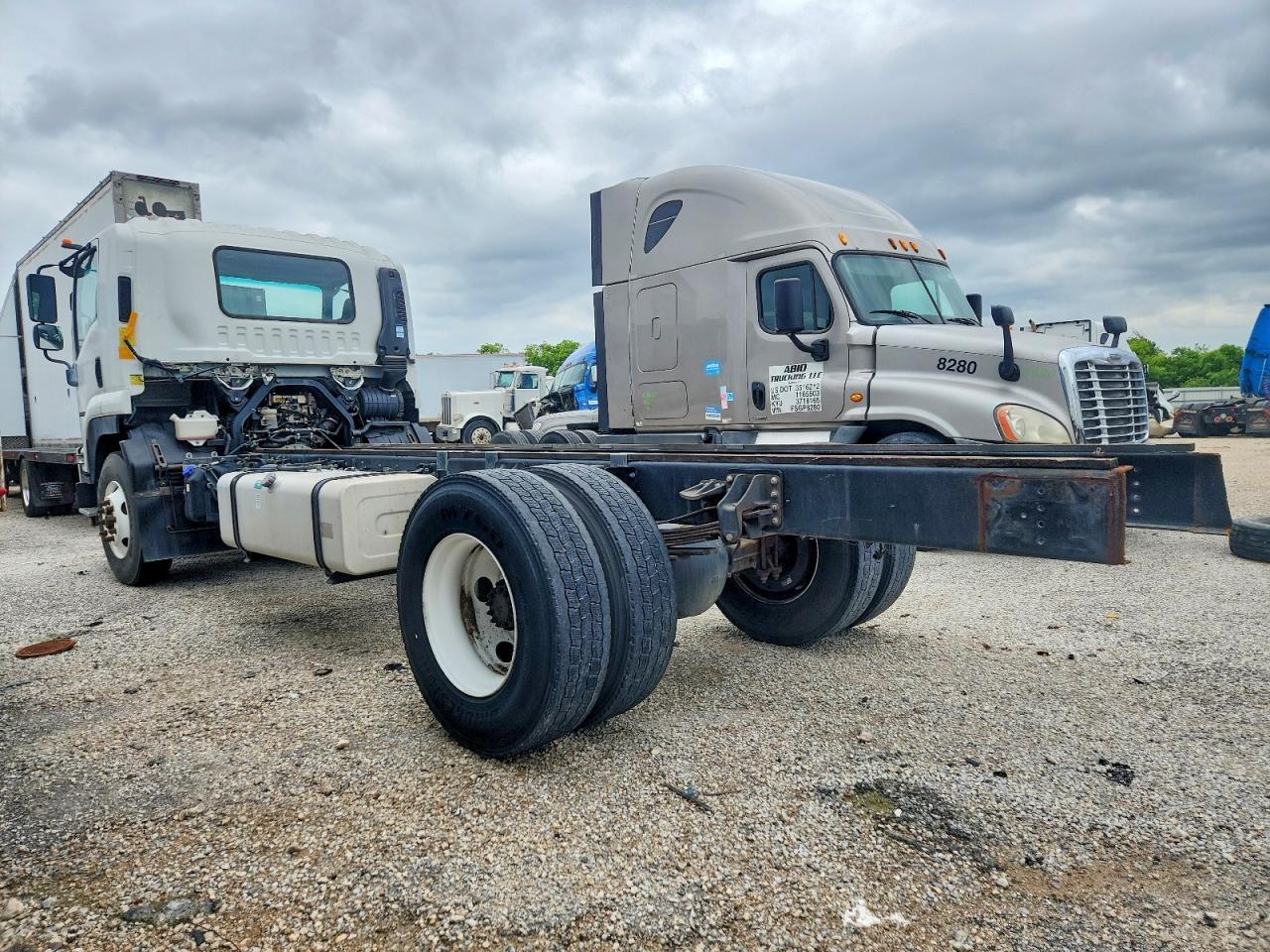 2019 Isuzu FTR Truck Cab AND Chassis