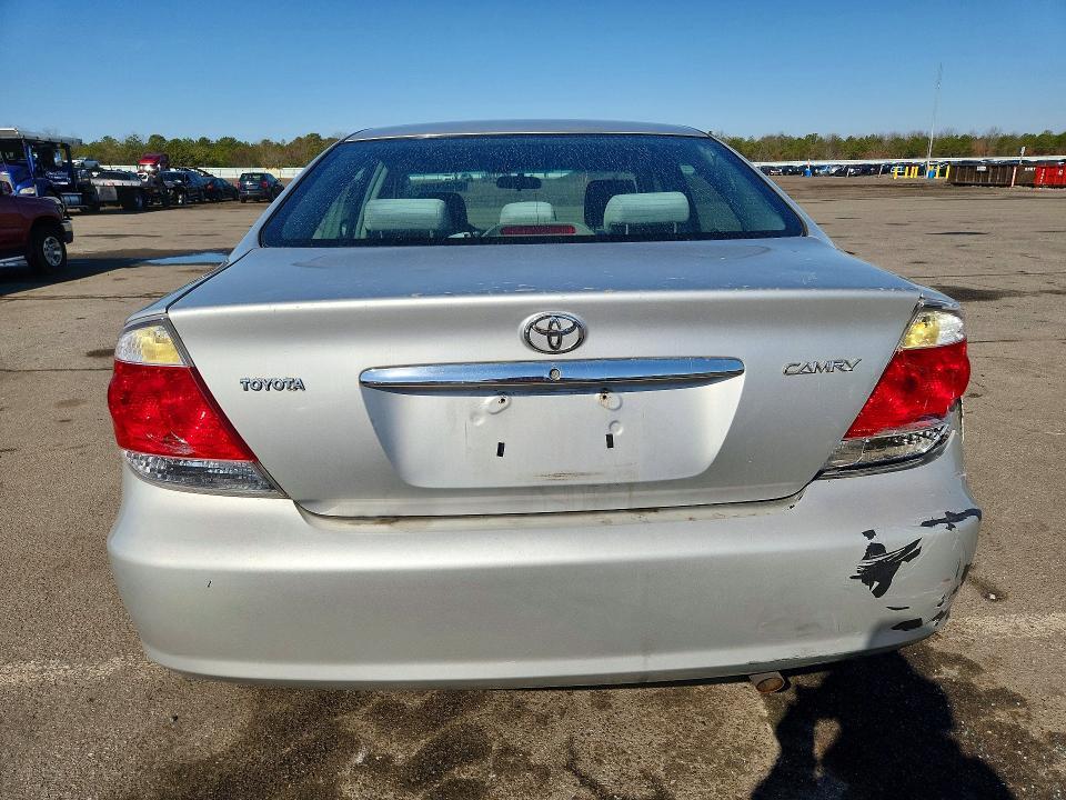 2005 Toyota Camry Standard