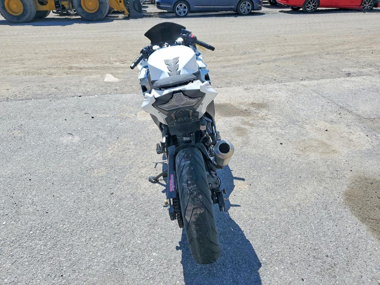 2023 Kawasaki EX400