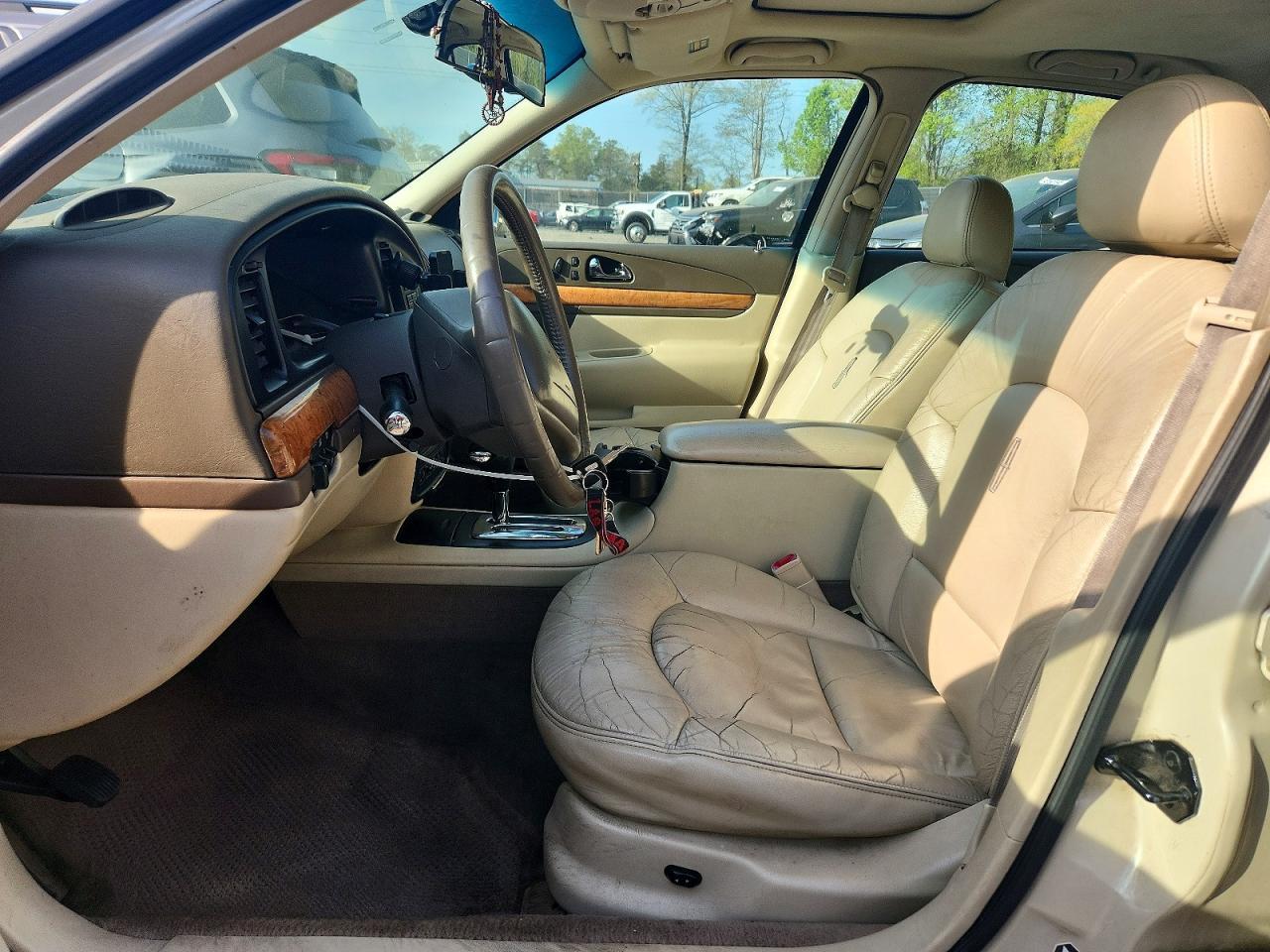 2002 Lincoln Continental