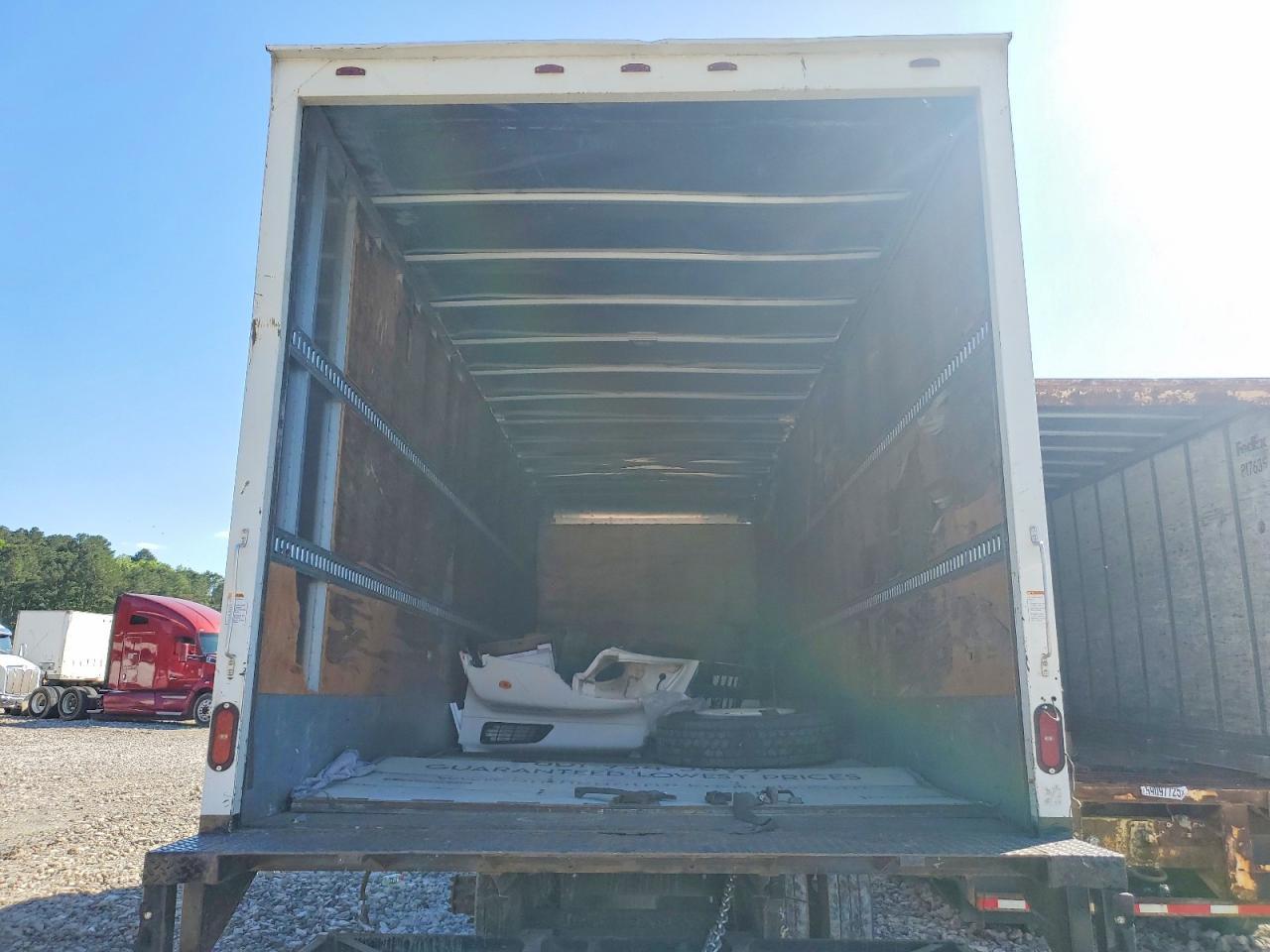 2018 Hino 2019 Hino 268A BOX Truck