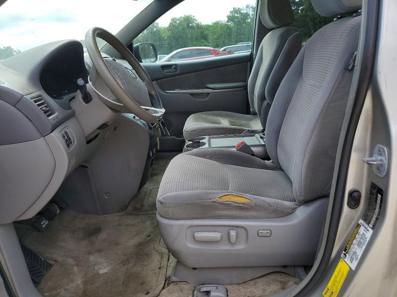 2006 Toyota Sienna le 7 Passenger
