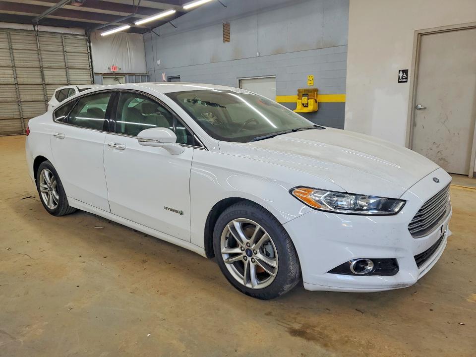 2015 Ford Fusion Titanium hev