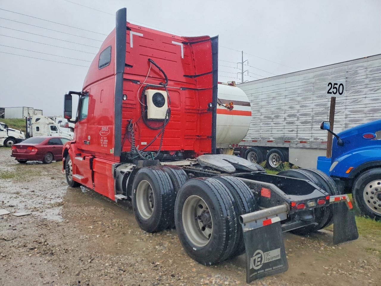 2018 Volv O VNL Semi Truck