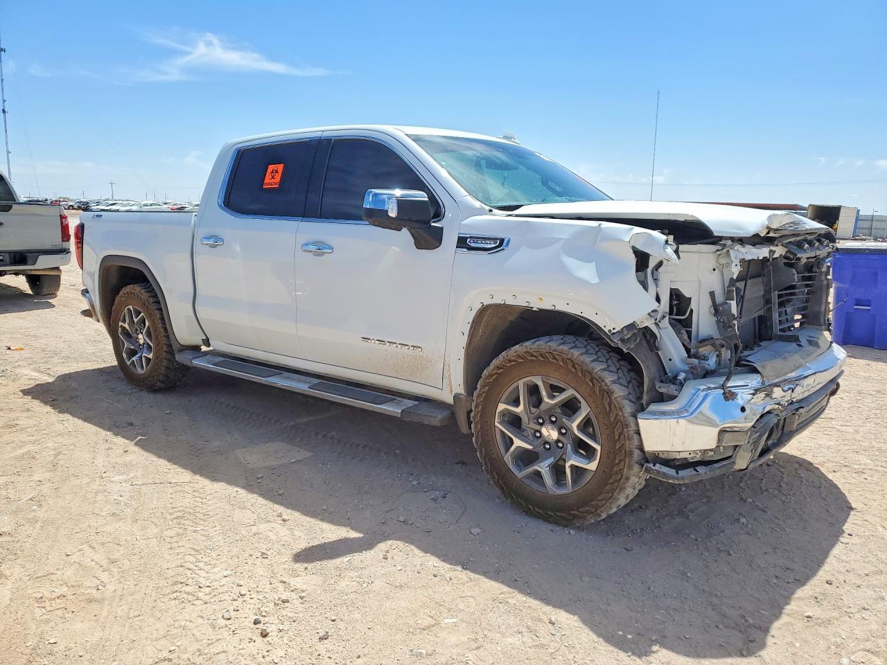 2025 GMC Sierra K1500 SLT
