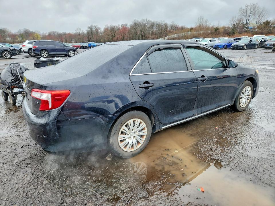 2012 Toyota Camry le