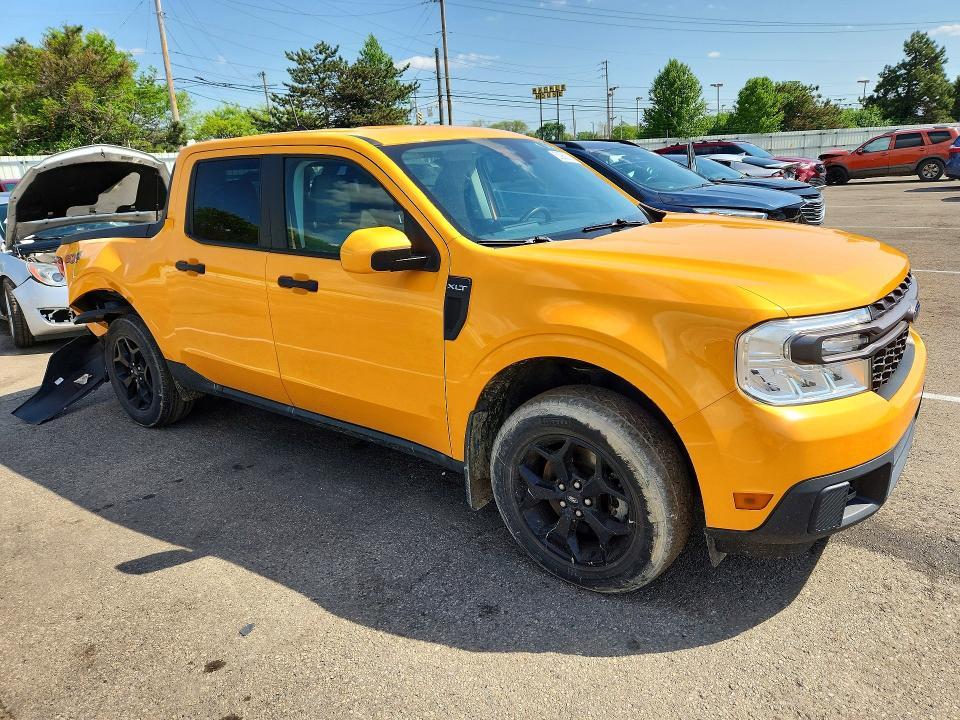 2022 Ford Maverick XL