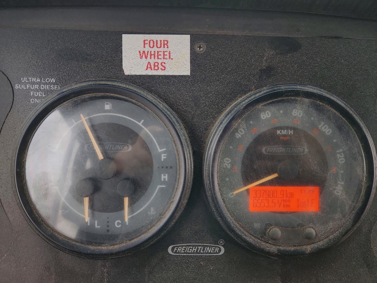 2009 Freightliner Chassis M Line WALK-IN Van