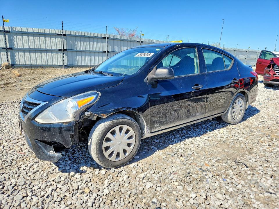 2015 Nissan Versa 1.6 s Plus