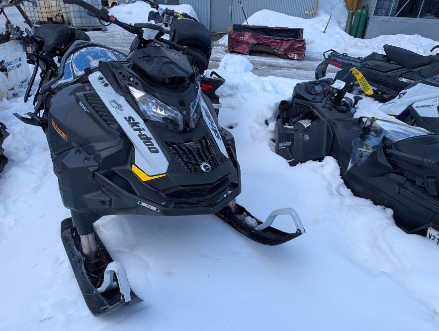 2026 Skidoo Skandic le 600 efi rer