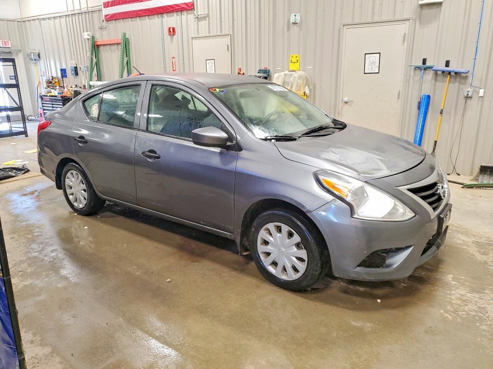2017 Nissan Versa 1.6 s