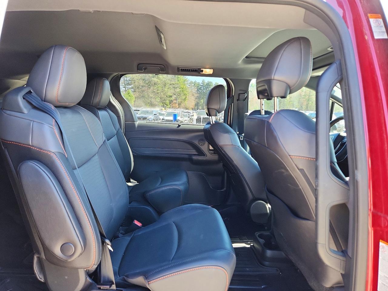 2021 Toyota Sienna xse 7-passenger