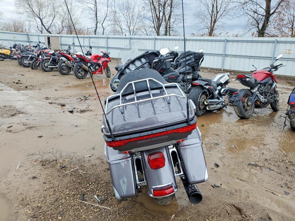 2014 Harley-Davidson Flhtk