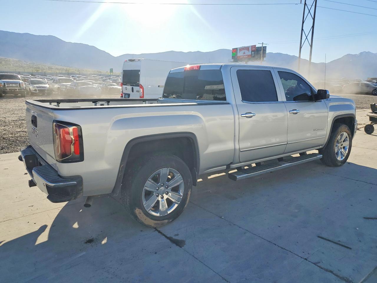 2017 GMC Sierra K1500 SLT