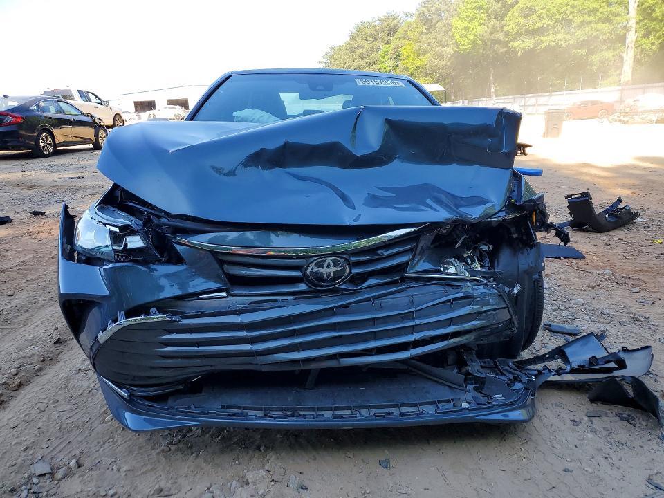 2022 Toyota Avalon xle