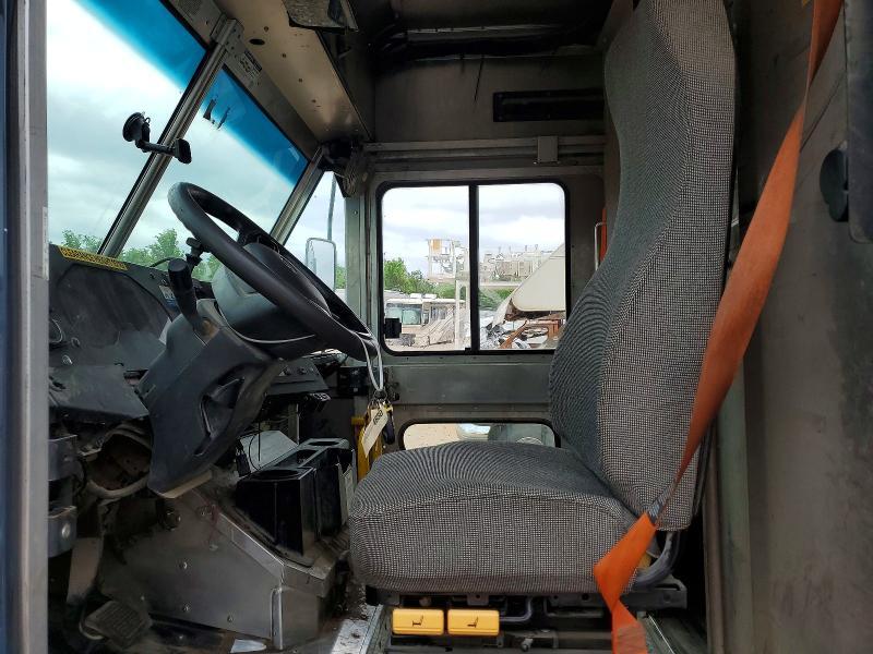 2020 Ford F59 Delivery Truck