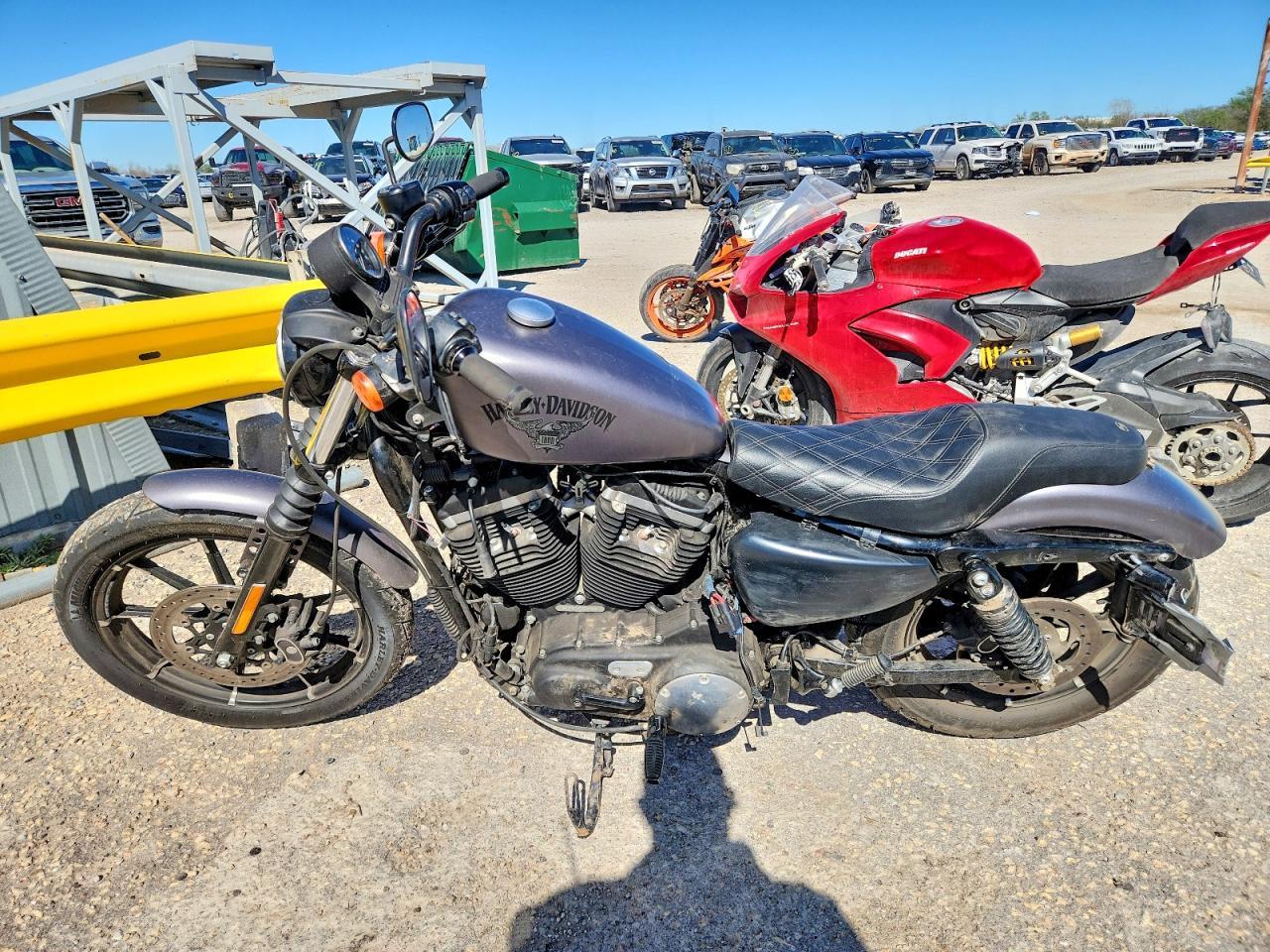 2016 Harley-Davidson XL883 Iron 883