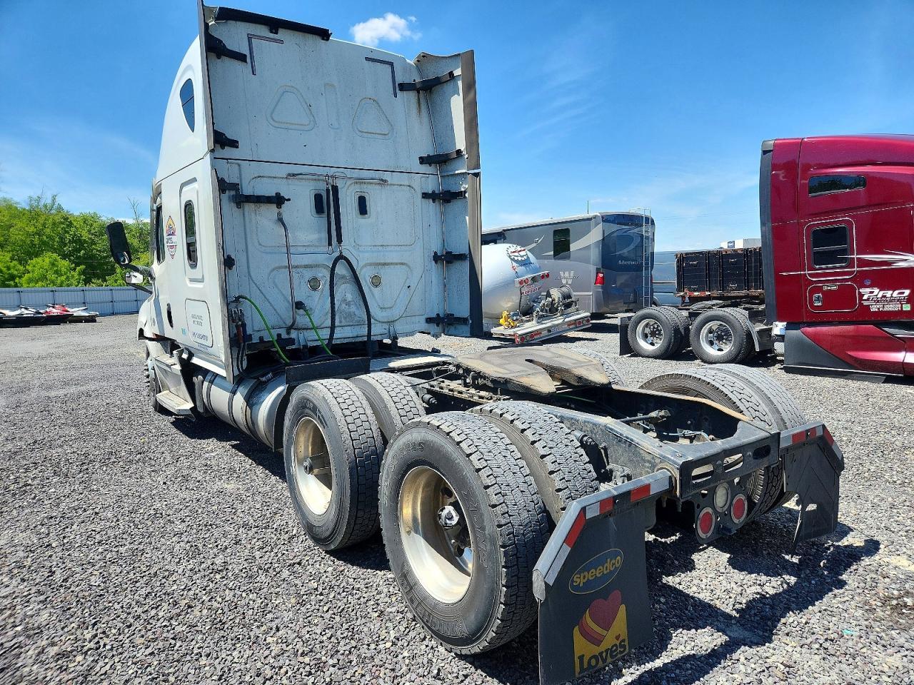 2020 Freightliner Cascadia 126 Semi Truck