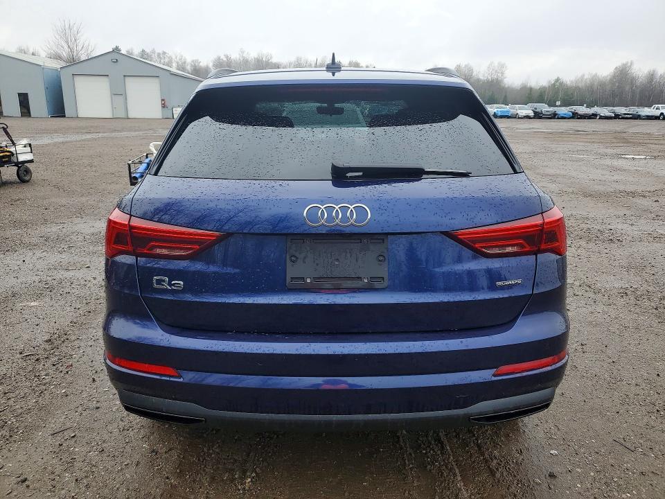2022 Audi Q3 Premium 40